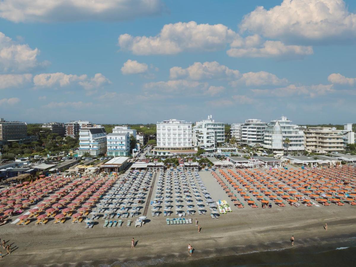 Hotel Acapulco Milano Marittima Exteriör bild