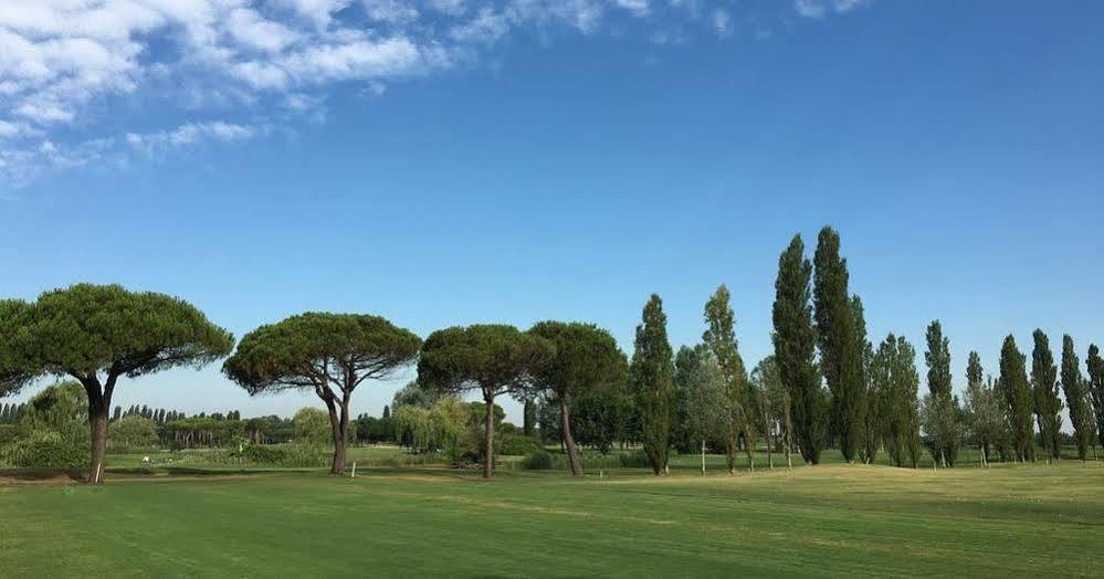 Hotel Acapulco Milano Marittima Exteriör bild