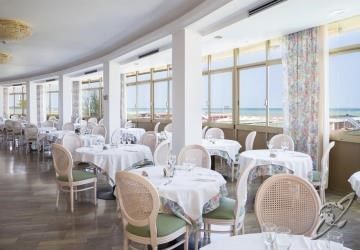 Hotel Acapulco Milano Marittima Exteriör bild